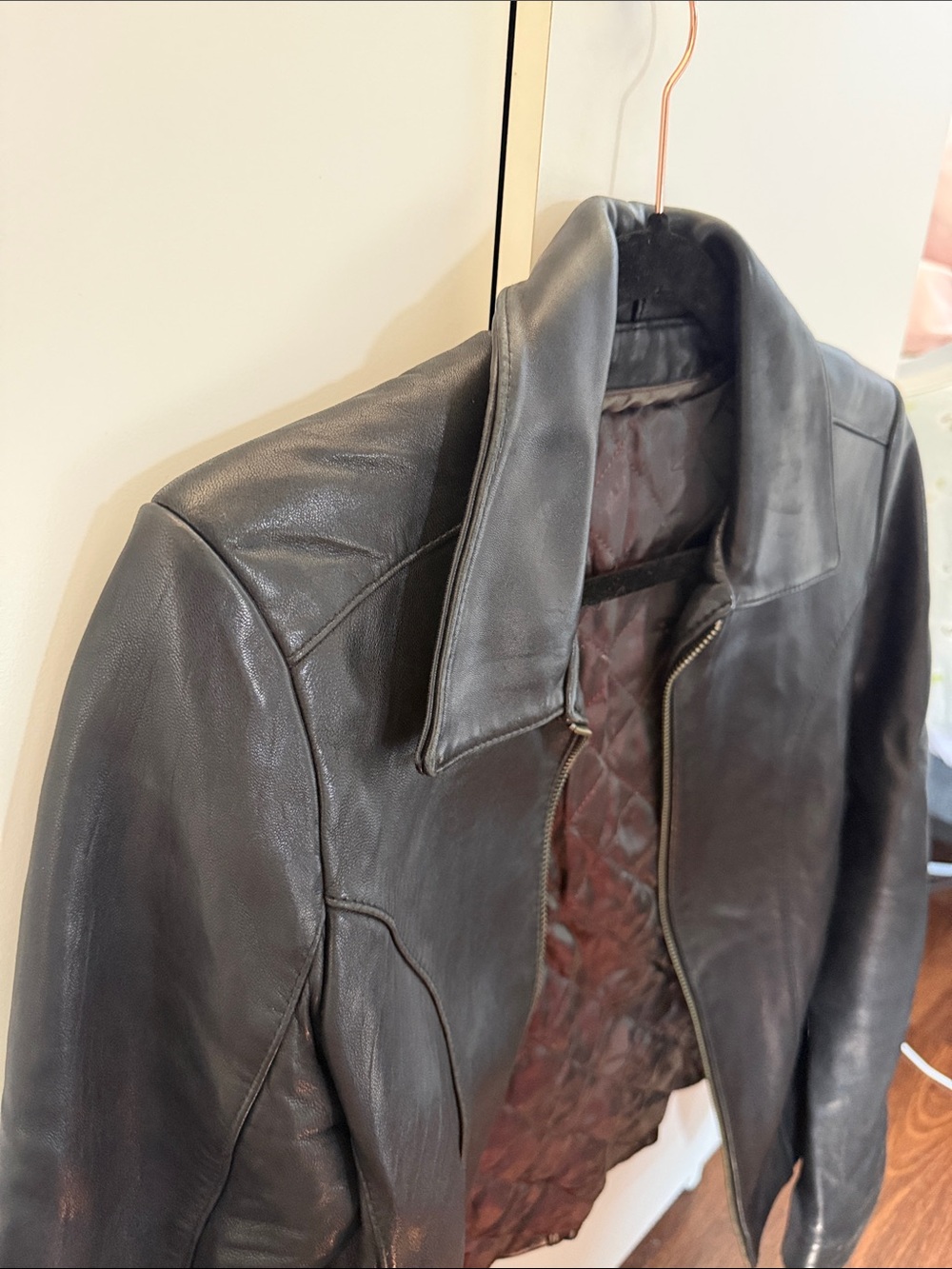 Leather collared jacket - Picture 2 of 5